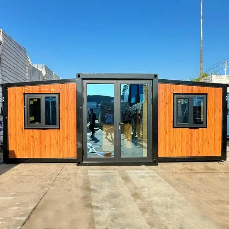 Modern Prefab Home - Image 2